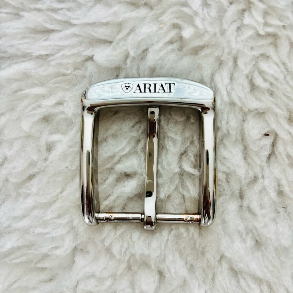 Ariat elegant buckle